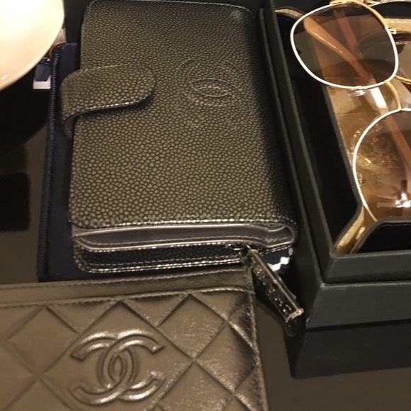 CHANEL WALLET - Picture 10 of 15